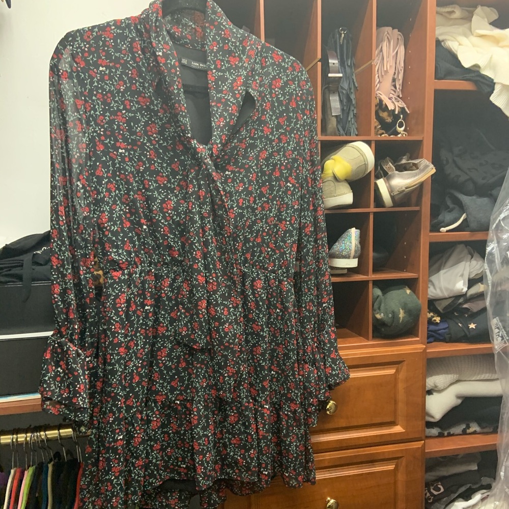 Zara flower dress size Medium